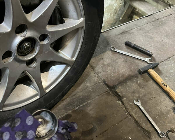 Красный ВАЗ 2103, объемом двигателя 0 л и пробегом 320 тыс. км за 800 $, фото 4 на Automoto.ua