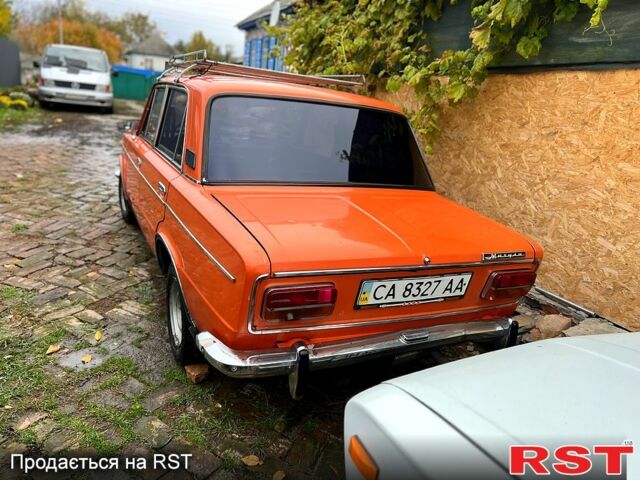 ВАЗ 2103 1974 в Золотоноше на Automoto.ua Красный ВАЗ 2103, объемом двигателя 1.5 л и пробегом 0 тыс. км за 1000 $, фото 2 на Automoto.ua