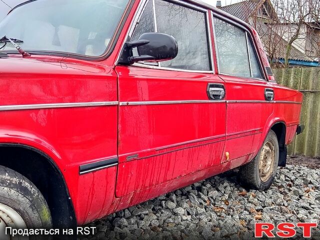 Красный ВАЗ 2103, объемом двигателя 1.5 л и пробегом 0 тыс. км за 600 $, фото 3 на Automoto.ua