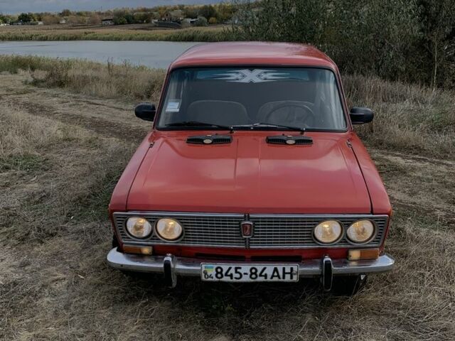 Красный ВАЗ 2103, объемом двигателя 1.3 л и пробегом 100 тыс. км за 568 $, фото 1 на Automoto.ua
