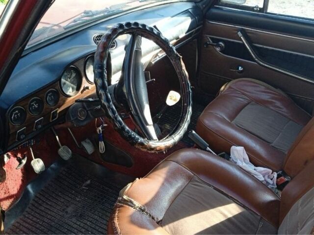 Красный ВАЗ 2103, объемом двигателя 0 л и пробегом 3 тыс. км за 453 $, фото 3 на Automoto.ua