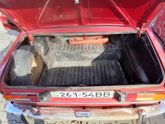 ВАЗ 2103 1975 в Коростене на Automoto.ua Красный ВАЗ 2103, объемом двигателя 0 л и пробегом 444 тыс. км за 500 $, фото 7 на Automoto.ua