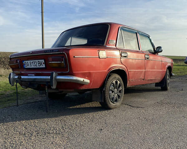 Червоний ВАЗ 2103, об'ємом двигуна 1.45 л та пробігом 150 тис. км за 500 $, фото 2 на Automoto.ua