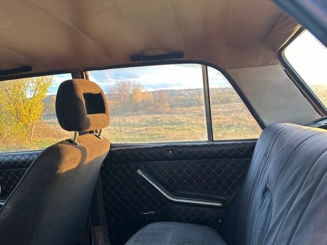 ВАЗ 2103 1975 в Кривом Озере на Automoto.ua Красный ВАЗ 2103, объемом двигателя 1.3 л и пробегом 3 тыс. км за 524 $, фото 5 на Automoto.ua