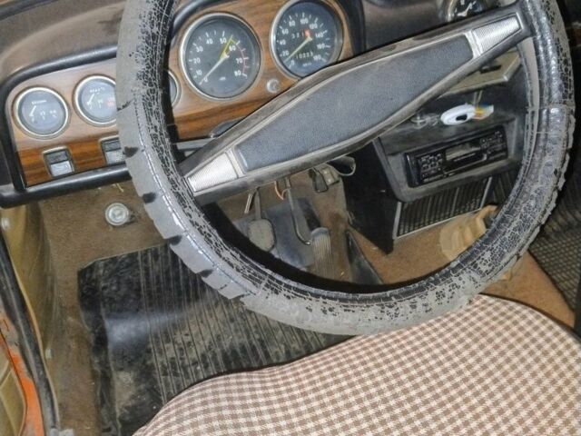 Красный ВАЗ 2103, объемом двигателя 1.5 л и пробегом 110 тыс. км за 800 $, фото 7 на Automoto.ua