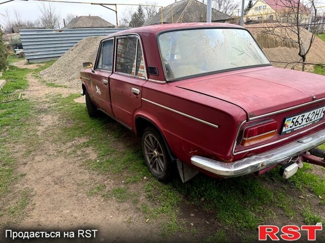 Красный ВАЗ 2103, объемом двигателя 15 л и пробегом 0 тыс. км за 410 $, фото 4 на Automoto.ua