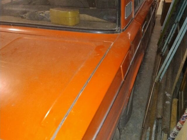 Красный ВАЗ 2103, объемом двигателя 1.5 л и пробегом 110 тыс. км за 800 $, фото 3 на Automoto.ua