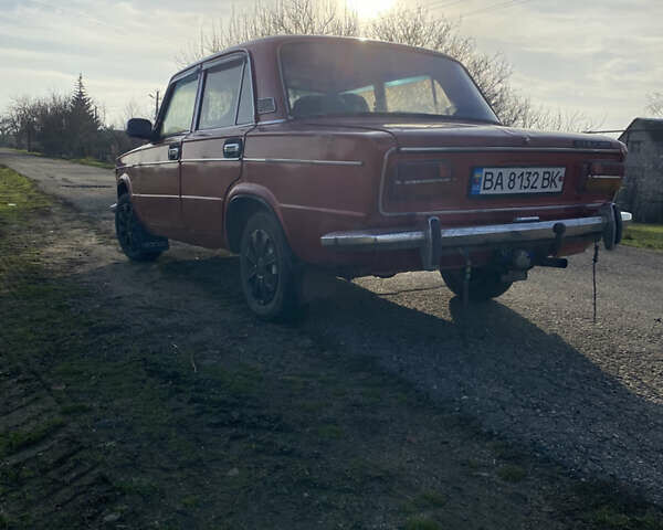Червоний ВАЗ 2103, об'ємом двигуна 1.45 л та пробігом 150 тис. км за 500 $, фото 3 на Automoto.ua
