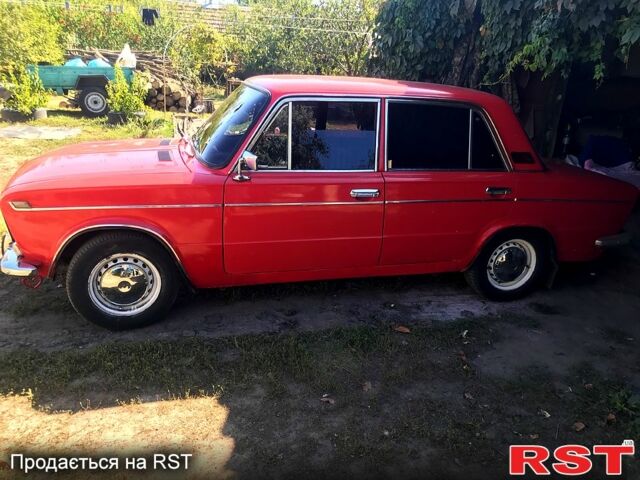 Червоний ВАЗ 2103, об'ємом двигуна 1.5 л та пробігом 0 тис. км за 1200 $, фото 5 на Automoto.ua
