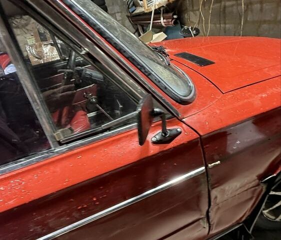 ВАЗ 2103 1976 в Синельниковом на Automoto.ua Красный ВАЗ 2103, объемом двигателя 1.5 л и пробегом 65 тыс. км за 500 $, фото 10 на Automoto.ua