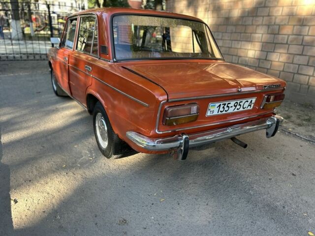 Красный ВАЗ 2103, объемом двигателя 0 л и пробегом 157 тыс. км за 605 $, фото 3 на Automoto.ua