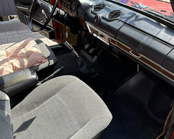 Красный ВАЗ 2103, объемом двигателя 1.5 л и пробегом 80 тыс. км за 528 $, фото 7 на Automoto.ua
