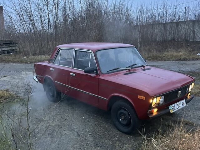 Червоний ВАЗ 2103, об'ємом двигуна 1.5 л та пробігом 465 тис. км за 335 $, фото 4 на Automoto.ua