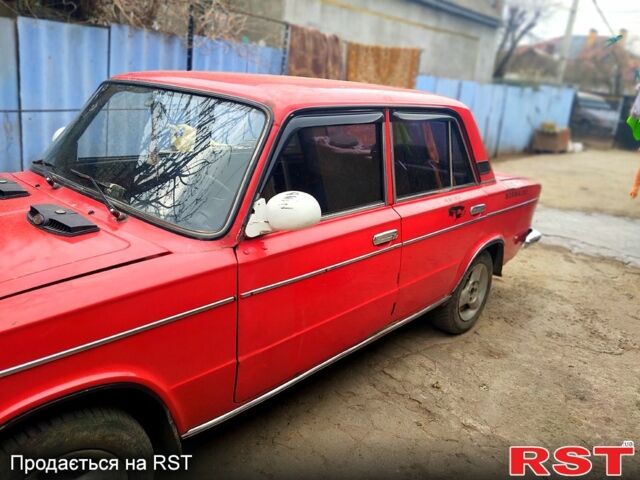 Красный ВАЗ 2103, объемом двигателя 1.5 л и пробегом 160 тыс. км за 750 $, фото 3 на Automoto.ua