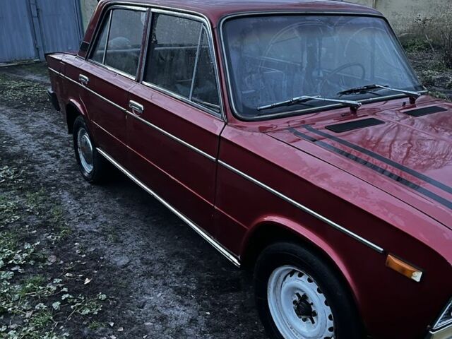 Красный ВАЗ 2103, объемом двигателя 1.5 л и пробегом 77 тыс. км за 661 $, фото 1 на Automoto.ua