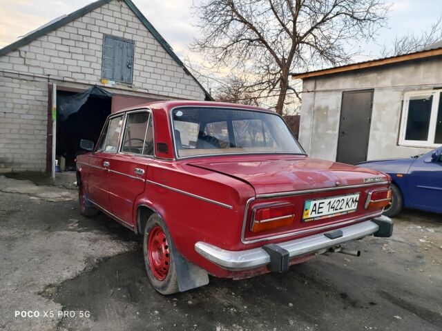 Красный ВАЗ 2103, объемом двигателя 1.5 л и пробегом 28 тыс. км за 531 $, фото 3 на Automoto.ua