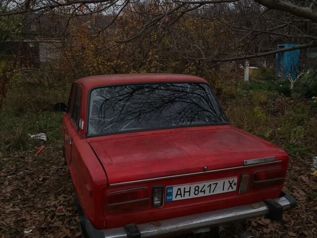 Красный ВАЗ 2103, объемом двигателя 1.5 л и пробегом 300 тыс. км за 381 $, фото 2 на Automoto.ua