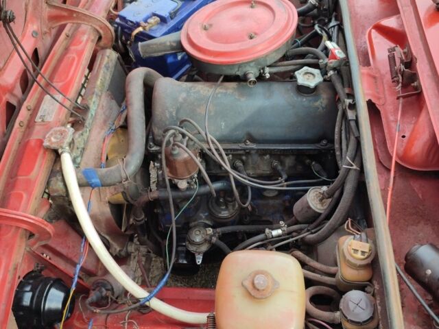 ВАЗ 2103 1976 в Николаеве на Automoto.ua Красный ВАЗ 2103, объемом двигателя 1 л и пробегом 29 тыс. км за 1000 $, фото 7 на Automoto.ua