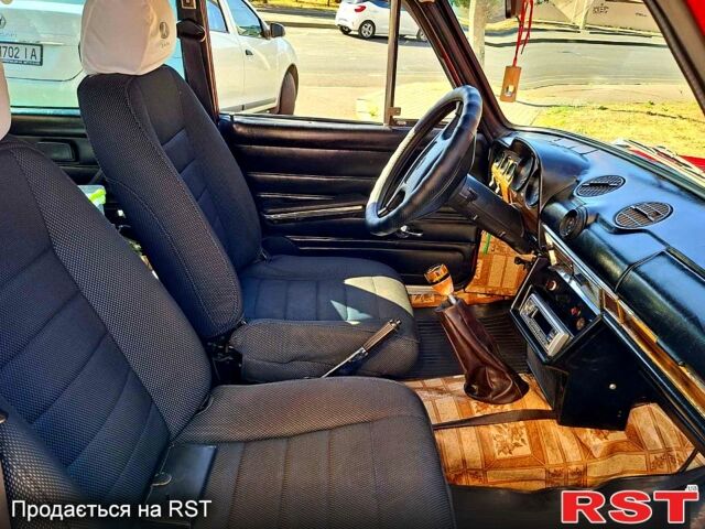 Красный ВАЗ 2103, объемом двигателя 1.5 л и пробегом 100 тыс. км за 2200 $, фото 5 на Automoto.ua