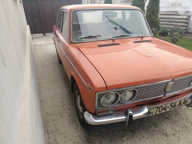 Красный ВАЗ 2103, объемом двигателя 1.5 л и пробегом 150 тыс. км за 400 $, фото 2 на Automoto.ua