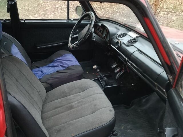 Красный ВАЗ 2103, объемом двигателя 1.5 л и пробегом 300 тыс. км за 381 $, фото 4 на Automoto.ua