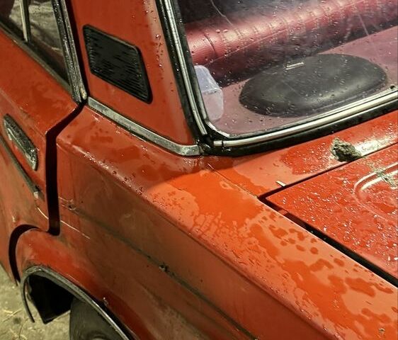 ВАЗ 2103 1976 в Синельниковом на Automoto.ua Красный ВАЗ 2103, объемом двигателя 1.5 л и пробегом 65 тыс. км за 500 $, фото 6 на Automoto.ua