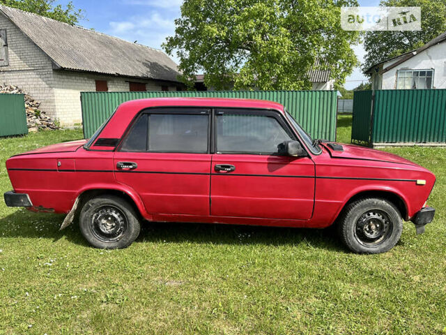 Красный ВАЗ 2103, объемом двигателя 1.5 л и пробегом 170 тыс. км за 550 $, фото 2 на Automoto.ua