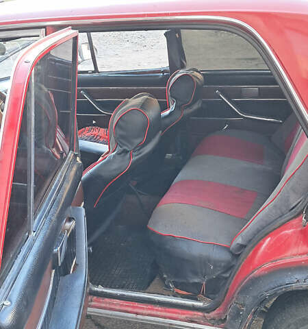 Красный ВАЗ 2103, объемом двигателя 1.45 л и пробегом 40 тыс. км за 600 $, фото 5 на Automoto.ua