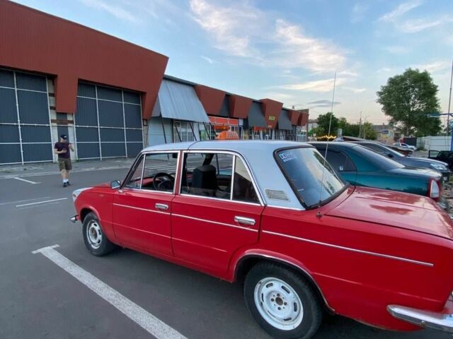 Красный ВАЗ 2103, объемом двигателя 1.5 л и пробегом 99 тыс. км за 554 $, фото 1 на Automoto.ua