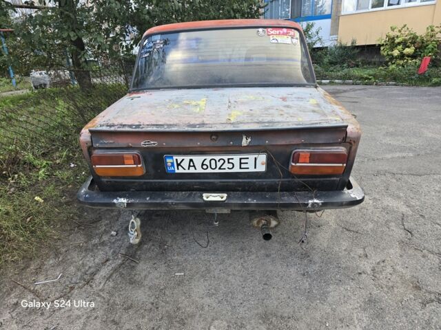 Красный ВАЗ 2103, объемом двигателя 1.5 л и пробегом 60 тыс. км за 1300 $, фото 1 на Automoto.ua