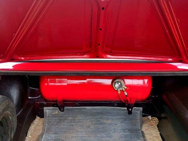 ВАЗ 2103 1978 в Кагарлыке на Automoto.ua Красный ВАЗ 2103, объемом двигателя 1.2 л и пробегом 0 тыс. км за 700 $, фото 6 на Automoto.ua