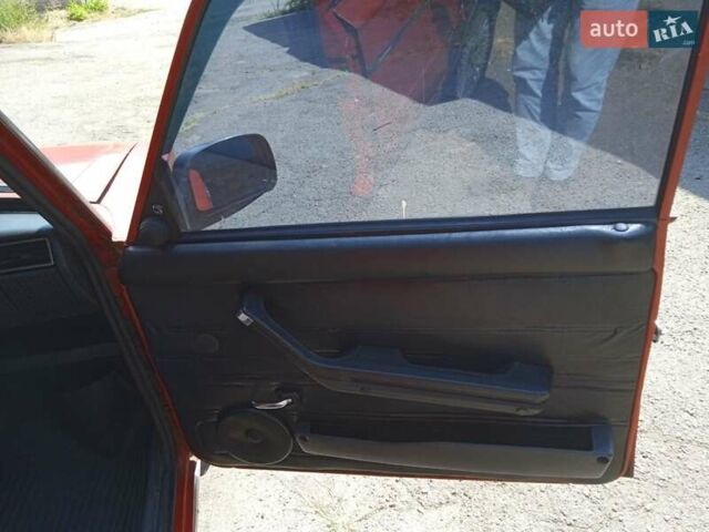 Красный ВАЗ 2103, объемом двигателя 1.45 л и пробегом 46 тыс. км за 3530 $, фото 5 на Automoto.ua
