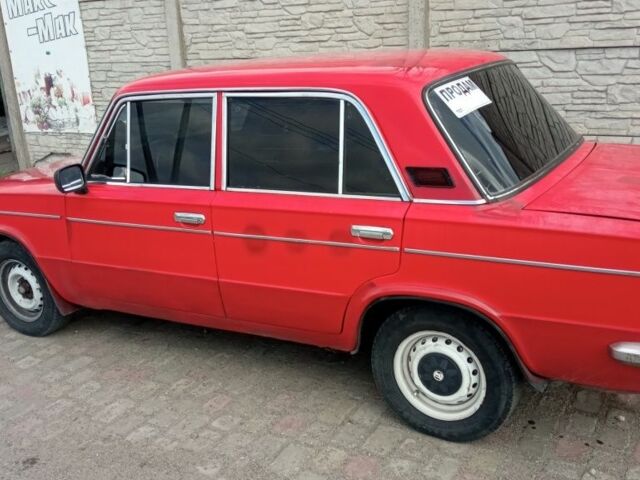 Красный ВАЗ 2103, объемом двигателя 1 л и пробегом 1 тыс. км за 850 $, фото 1 на Automoto.ua
