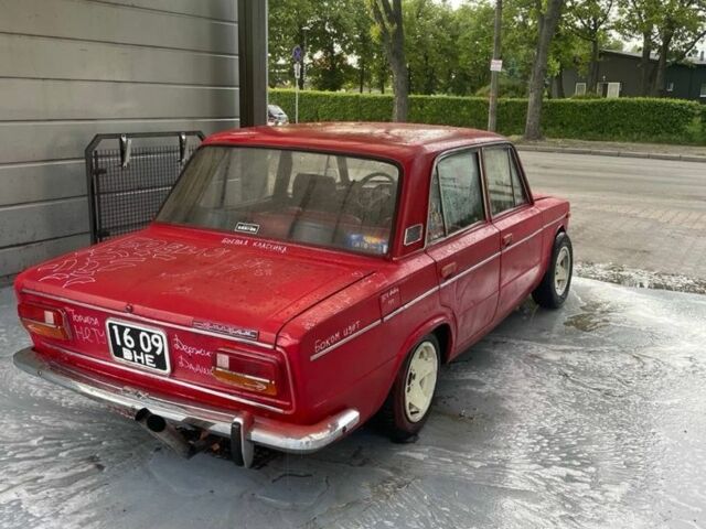 Красный ВАЗ 2103, объемом двигателя 1.5 л и пробегом 200 тыс. км за 1000 $, фото 3 на Automoto.ua
