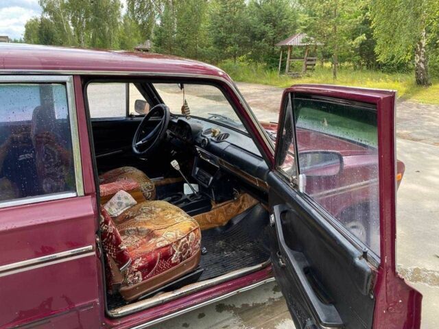 Червоний ВАЗ 2103, об'ємом двигуна 1.5 л та пробігом 77 тис. км за 550 $, фото 10 на Automoto.ua