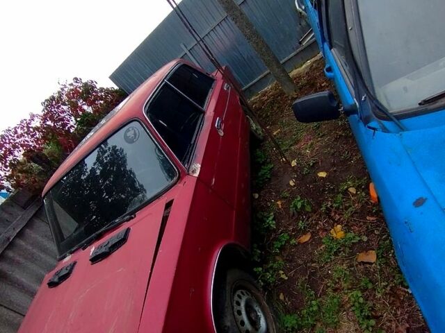 Красный ВАЗ 2103, объемом двигателя 1.3 л и пробегом 77 тыс. км за 216 $, фото 3 на Automoto.ua