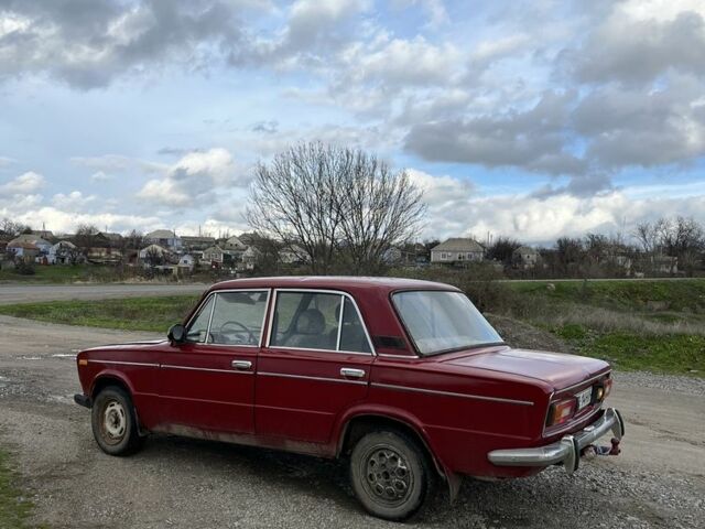 Красный ВАЗ 2103, объемом двигателя 1.3 л и пробегом 75 тыс. км за 550 $, фото 2 на Automoto.ua