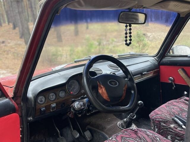 Красный ВАЗ 2103, объемом двигателя 1.5 л и пробегом 111 тыс. км за 368 $, фото 5 на Automoto.ua