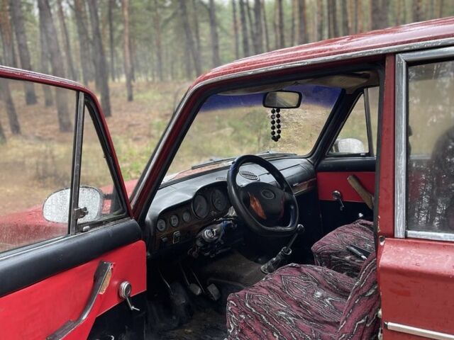 Красный ВАЗ 2103, объемом двигателя 1.5 л и пробегом 111 тыс. км за 368 $, фото 4 на Automoto.ua