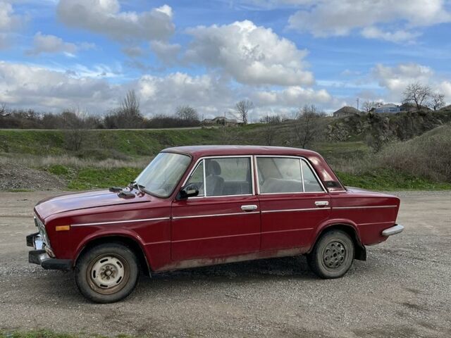 Красный ВАЗ 2103, объемом двигателя 1.3 л и пробегом 75 тыс. км за 550 $, фото 1 на Automoto.ua