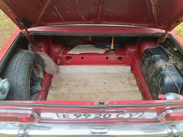 Червоний ВАЗ 2103, об'ємом двигуна 0 л та пробігом 200 тис. км за 334 $, фото 6 на Automoto.ua