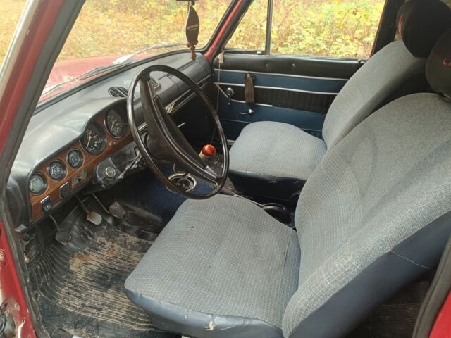 Червоний ВАЗ 2103, об'ємом двигуна 0 л та пробігом 200 тис. км за 334 $, фото 4 на Automoto.ua