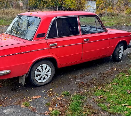 Красный ВАЗ 2103, объемом двигателя 1.5 л и пробегом 96 тыс. км за 650 $, фото 2 на Automoto.ua