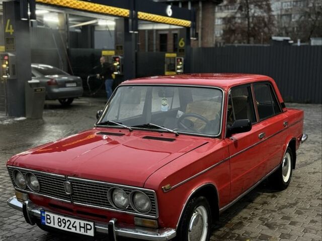 Красный ВАЗ 2103, объемом двигателя 1.3 л и пробегом 100 тыс. км за 1800 $, фото 1 на Automoto.ua