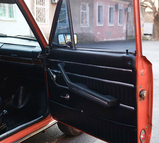 Красный ВАЗ 2103, объемом двигателя 1.3 л и пробегом 63 тыс. км за 3300 $, фото 15 на Automoto.ua