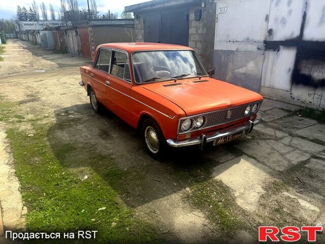 Красный ВАЗ 2103, объемом двигателя 15 л и пробегом 114 тыс. км за 750 $, фото 1 на Automoto.ua