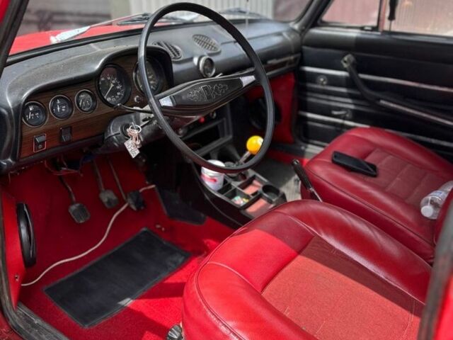 Красный ВАЗ 2103, объемом двигателя 1.5 л и пробегом 100 тыс. км за 629 $, фото 6 на Automoto.ua