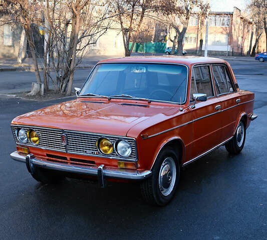 Красный ВАЗ 2103, объемом двигателя 1.3 л и пробегом 63 тыс. км за 3300 $, фото 1 на Automoto.ua