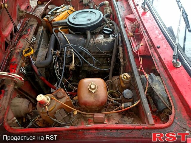 Красный ВАЗ 2103, объемом двигателя 1.5 л и пробегом 0 тыс. км за 560 $, фото 4 на Automoto.ua