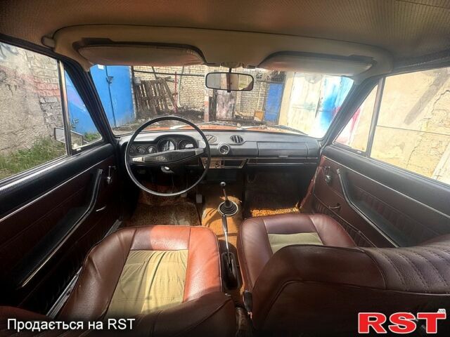 Красный ВАЗ 2103, объемом двигателя 15 л и пробегом 114 тыс. км за 750 $, фото 10 на Automoto.ua